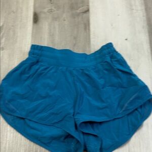 Lululemon Hottie Hots 2.5 inch
